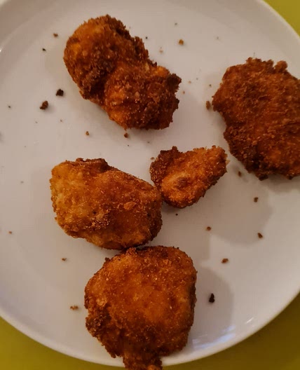 Keto Breaded Chicken Cutlets