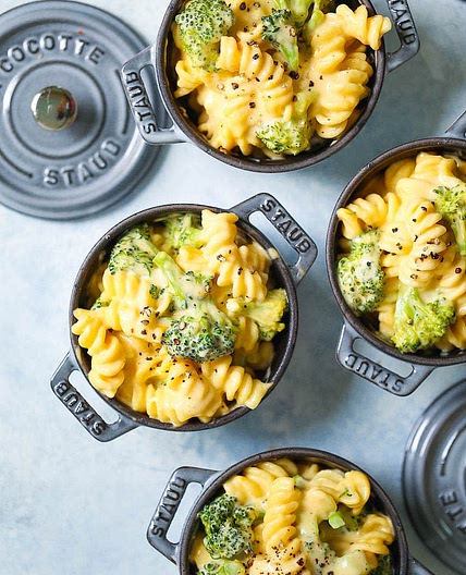 Instant Pot Creamy Broccoli Mac and Cheese
