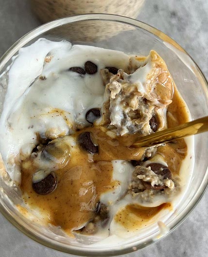 Peanut Butter Chip Overnight Oats 