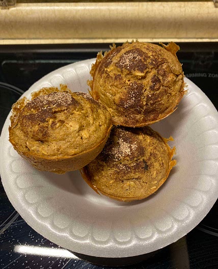 Oatmeal, Walnut, Raisin muffin (no flour, sugar, or oil)
