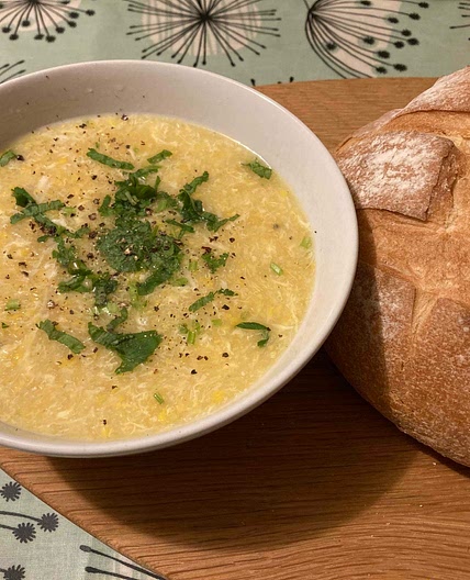 Crab and sweetcorn soup
