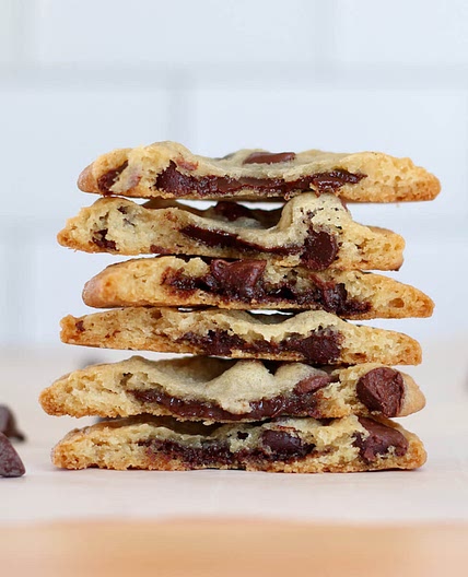 Chocolate Filled Cookies
