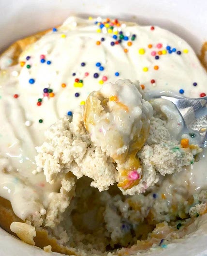 Funfetti Protein Baked Oats