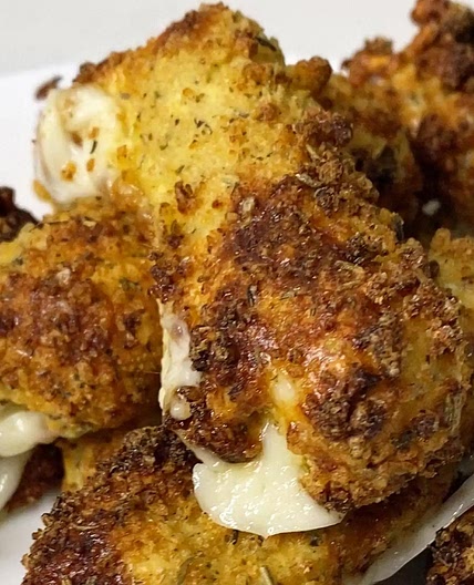 Low Carb Mozzarella Sticks