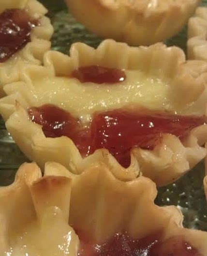 Brie Cups