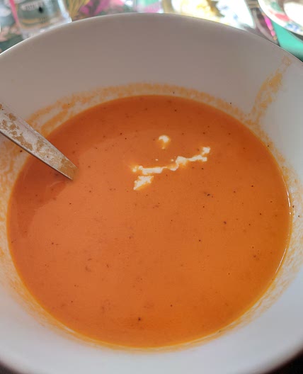 Roasted red bell pepper soup