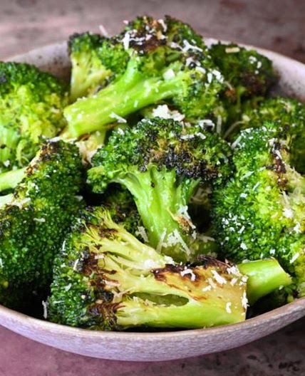 Garlicky Roasted Broccoli