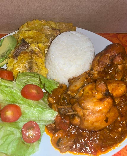 Pollo Guisado (Stewed Chicken)