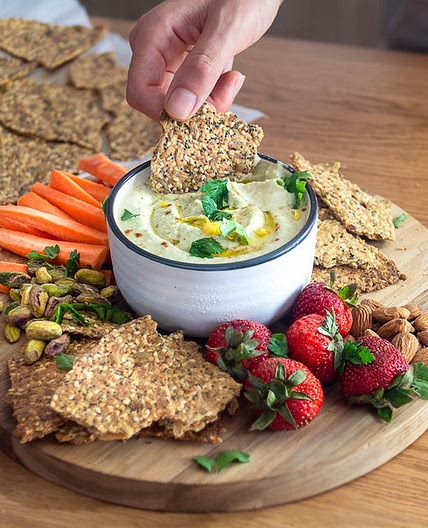 HEALTHY SEEDED CRACKERS