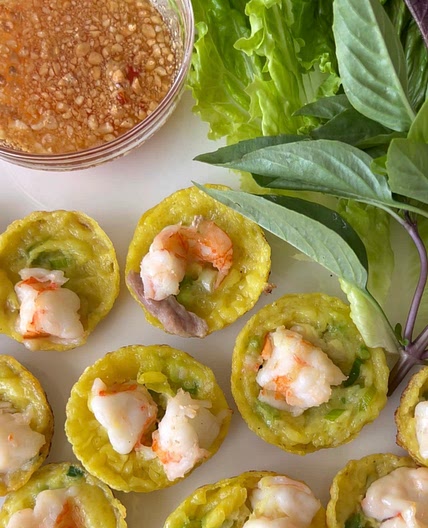 Vietnamese Savory Mini Pancakes 