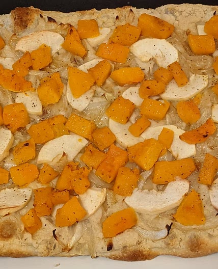 Vegan Pizza With Apple, Butternut Squash and Caramelized Onions