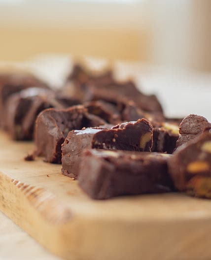 Salame di cioccolato (chocolate salami)