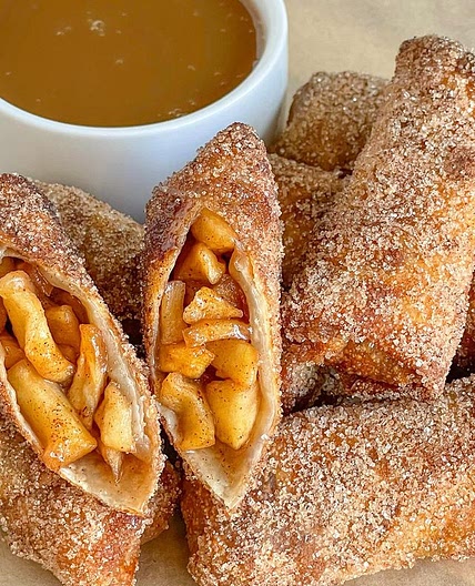 Apple pie egg rolls