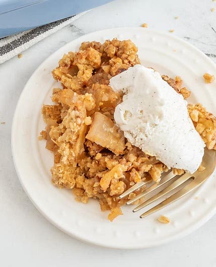 I Made Amish 'Apple Goodie' and It's the Easy Weeknight Dessert We All Need