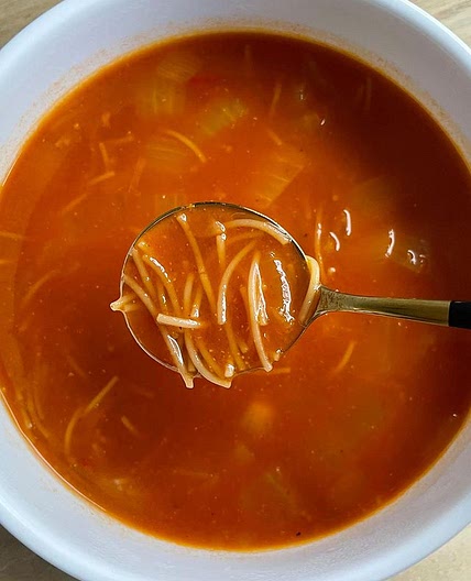 Tomato vermicelli soup