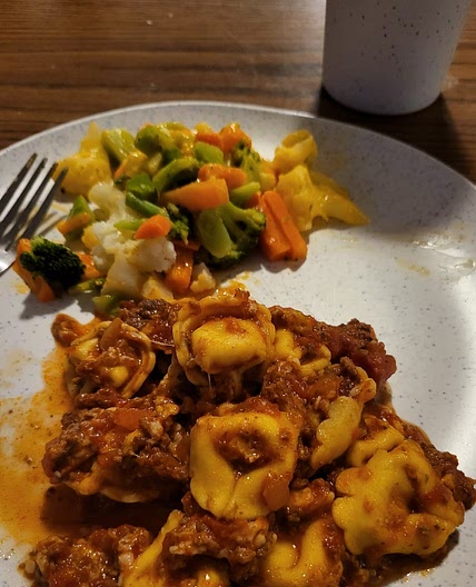 Cheesy Tortellini with Ground Beef