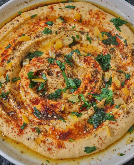 The Best Homemade Hummus (hacks you need to try!)