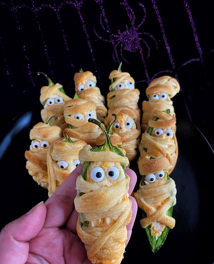 Jalapeño popper mummies