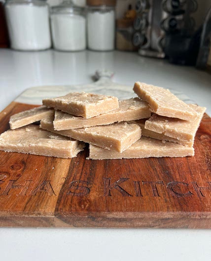Milk & Coconut Bars (Tabletas de Coco/Coco Leche) 