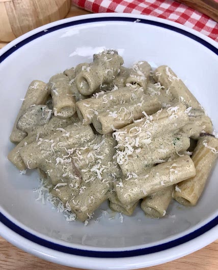 GARLIC MUSHROOM PASTA