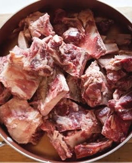 Easy Bone Broth for Cats