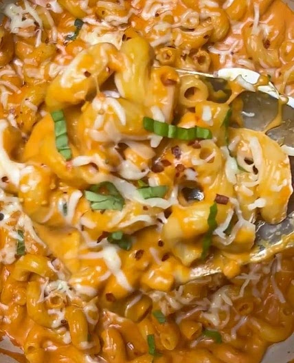 Easy Mac and Cheese