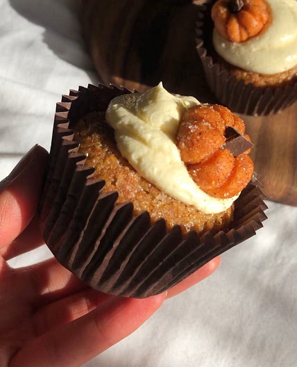 98cal Pumpkin spice muffins