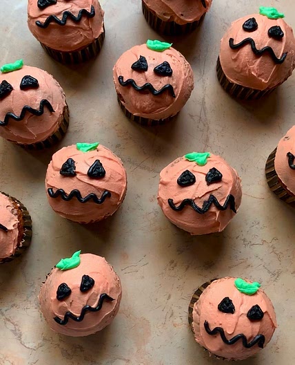 Halloween cupcakes 🎃