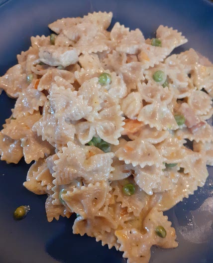 Farfalles au jambon et petits pois