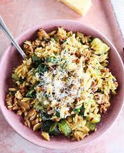 5 Ingredient Orzo with Sausage, Zucchini, and Baby Kale