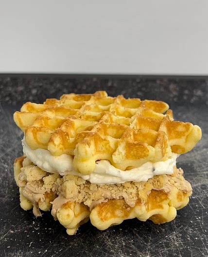 White Oreo waffle sandwich