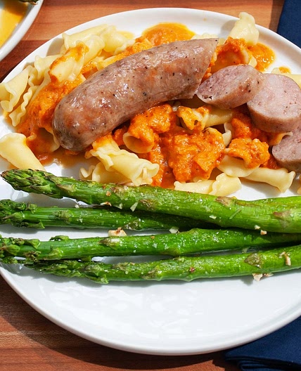 Sausage with Asparagus and Pasta