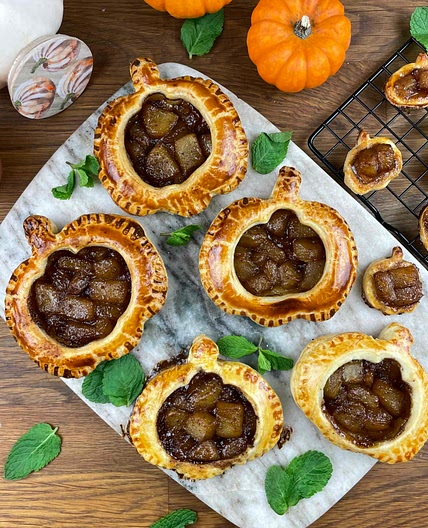 Pumpkin Shaped Pear Puffs