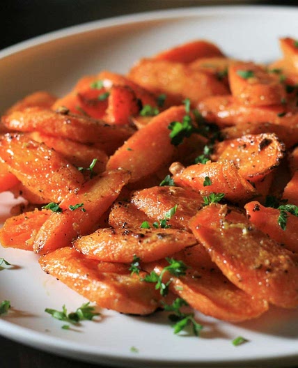 Garlic Roasted Carrots