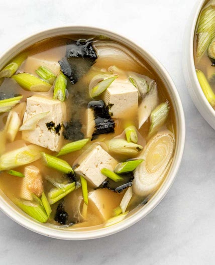 Easy Vegetarian Miso Soup