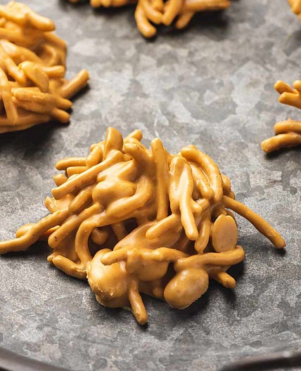 Peanut Butter Haystacks