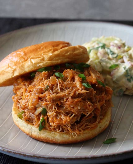 Pulled Chicken Sloppy Joes (Sloppy Chickens)