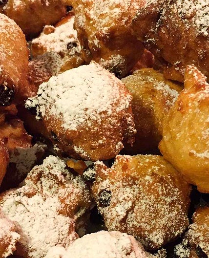Oliebollen (Dutch Doughnuts)