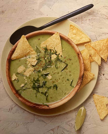 Soupe de petits pois aux tortillas