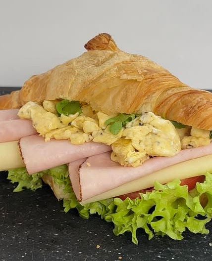Ham and egg croissant