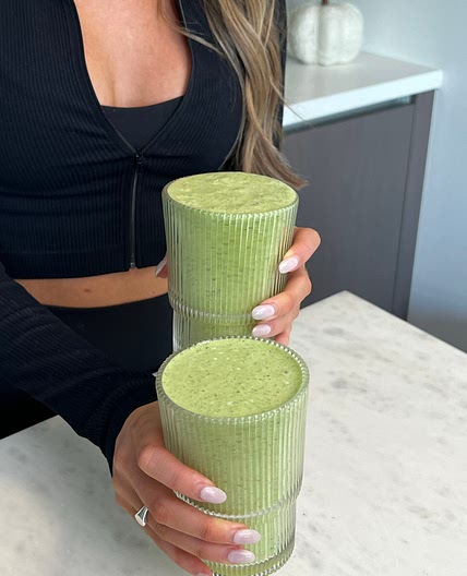 Green smoothie prep jars 