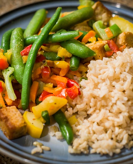 Spicy Stir-Fried Tempeh With Basil