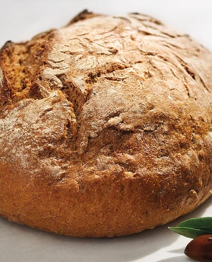 No Knead Bread from Le Creuset