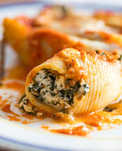 Classic Italian-American Stuffed Shells With Ricotta and Spinach Recipe
