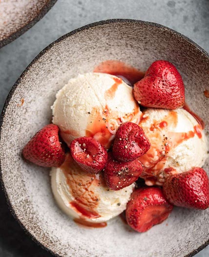 Super-Easy Balsamic Roasted Strawberry
