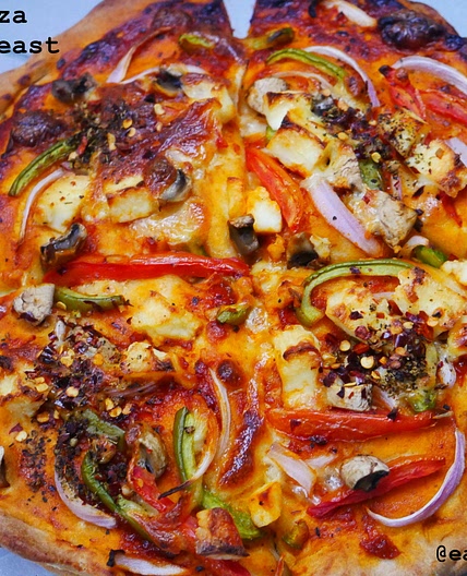 Cheese Burst Pizza Without Yeast Recipe | Home Made Veg Pizza Recipe