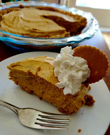 Pumpkin Cream Pie with Gingersnap Crust