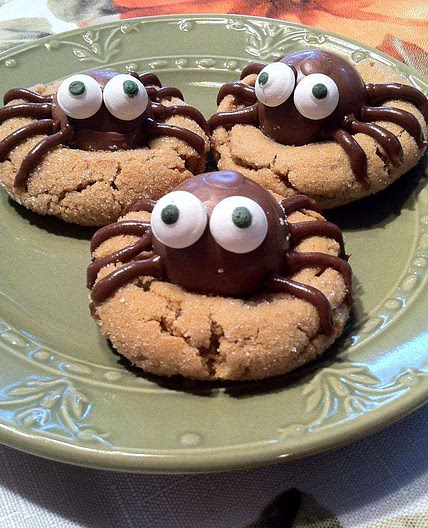 Peanut Butter Spider Cookies