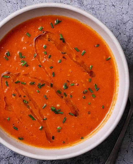 15-Minute Creamy Tomato Soup (Vegan) Recipe