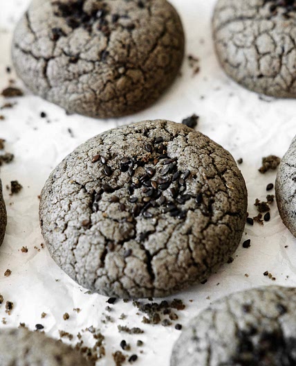 Black sesame mocha cookie 